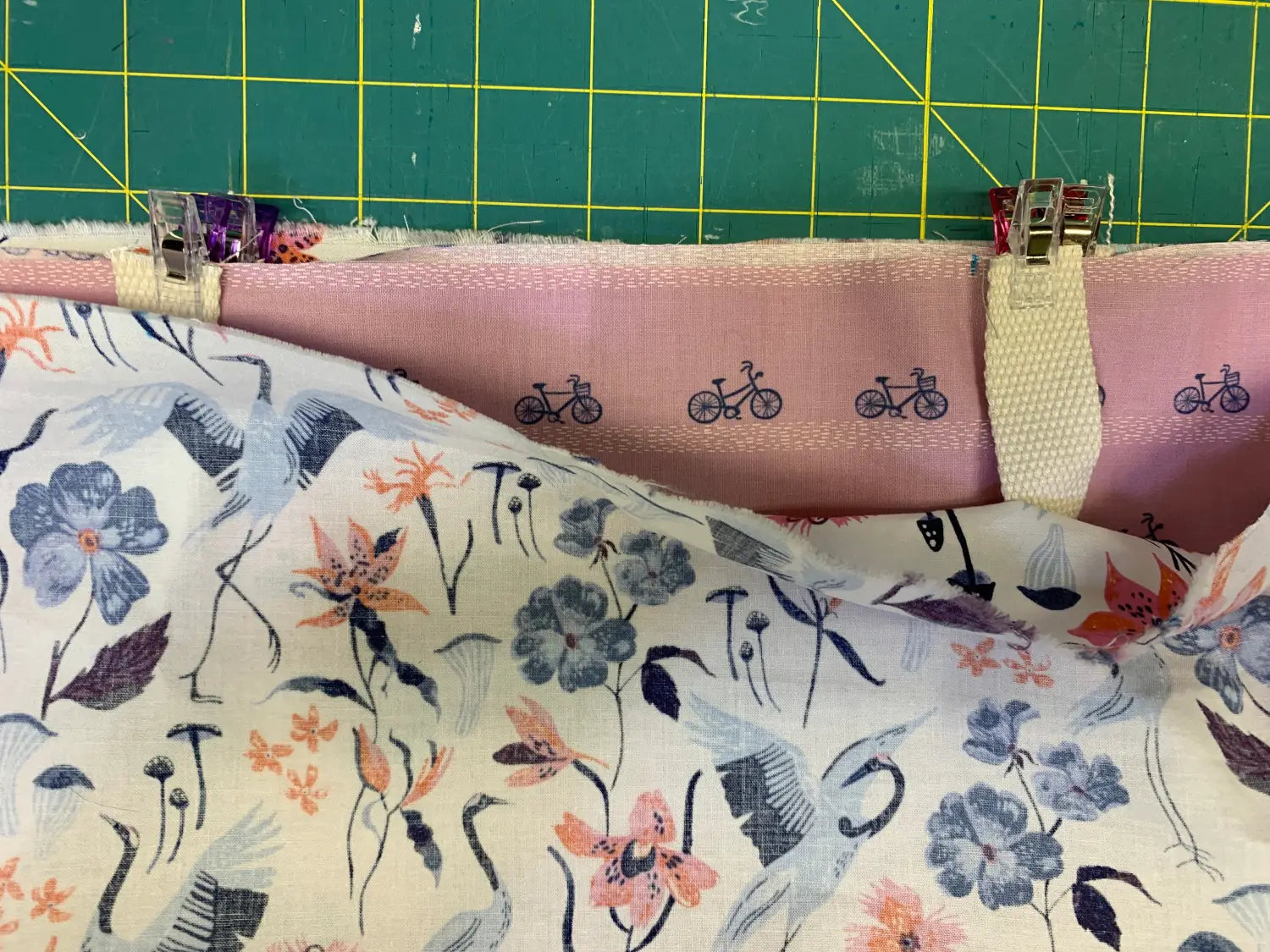 Easy Sewing Tutorial: Reversible, Gift-able Tote Bags