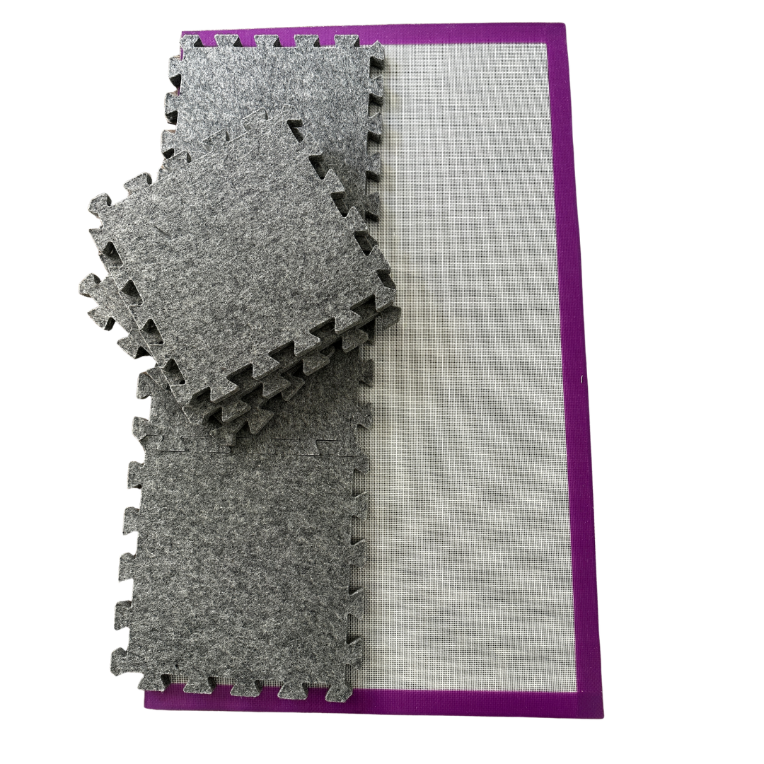 Clear silicone applique mat for fusing small applique pieces