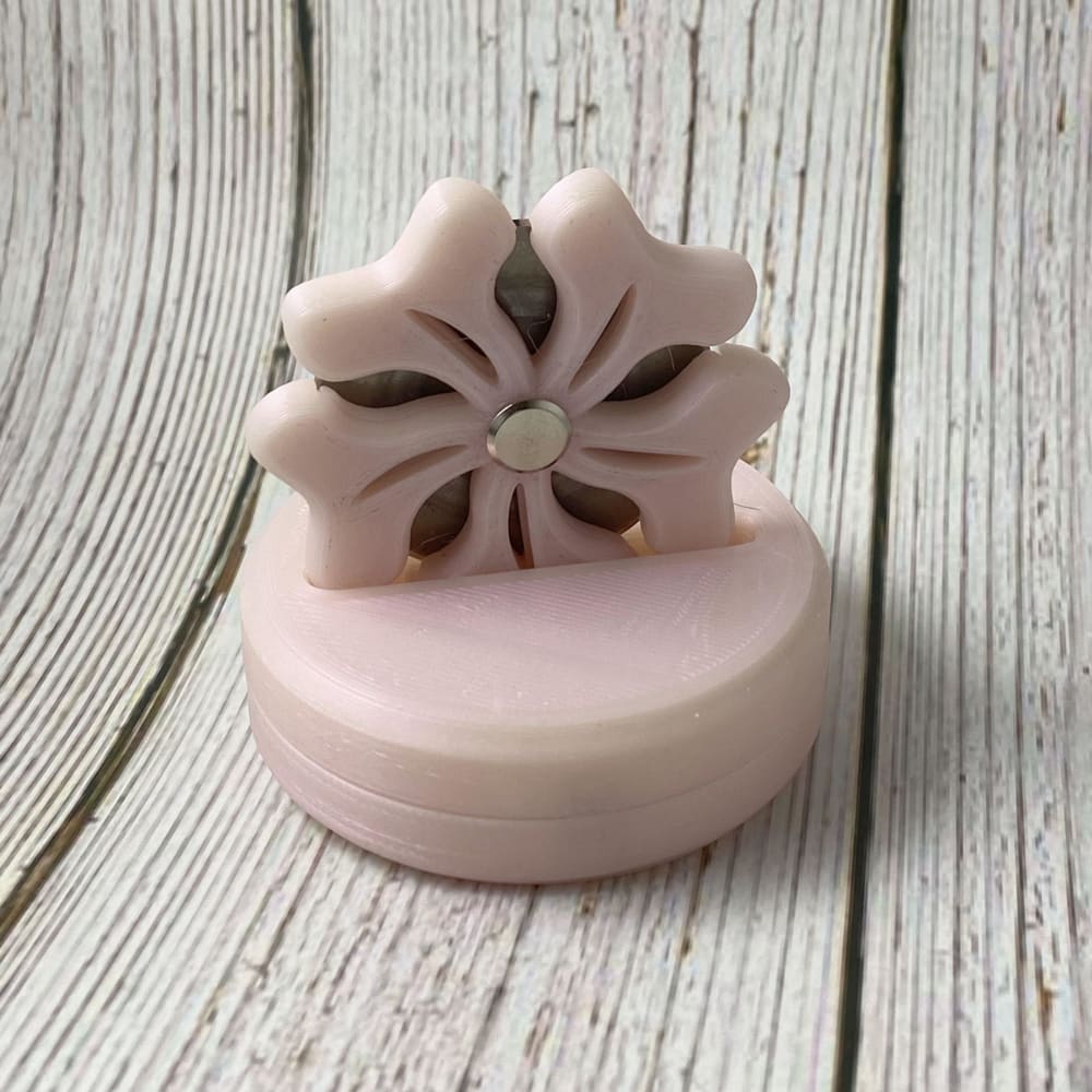 Sewing By Sarah - BladeSaver Thread Cutter