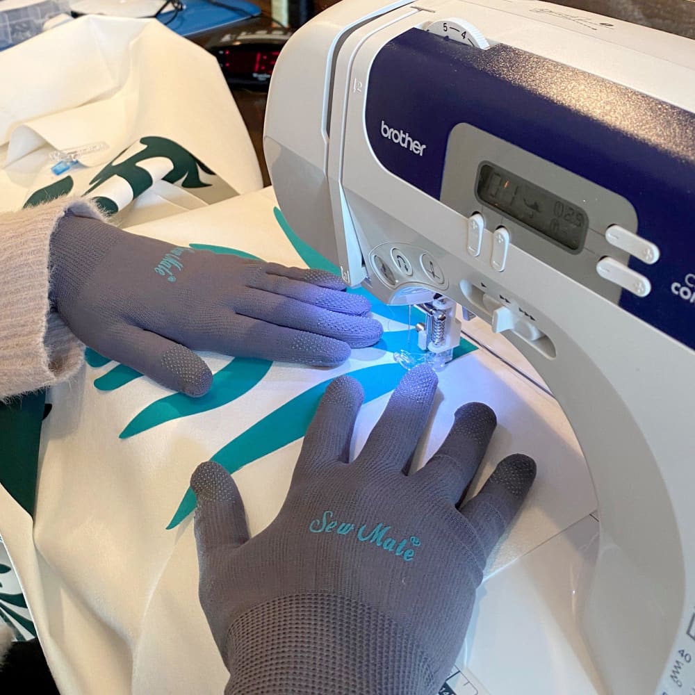 Sewing Machine Quilting Gloves Pairs Lightweight White Nylon