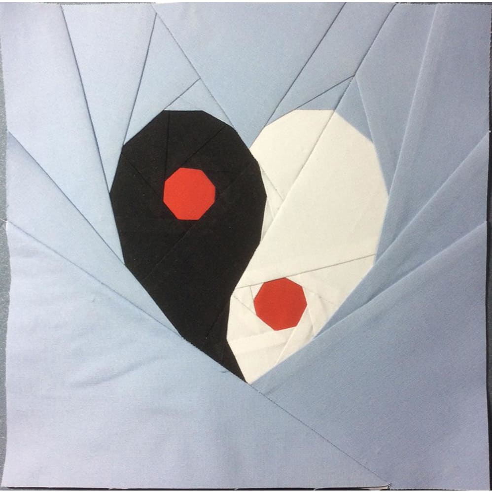 Yin Yang Heart Paper Piecing Pattern by Catalina Barceló 